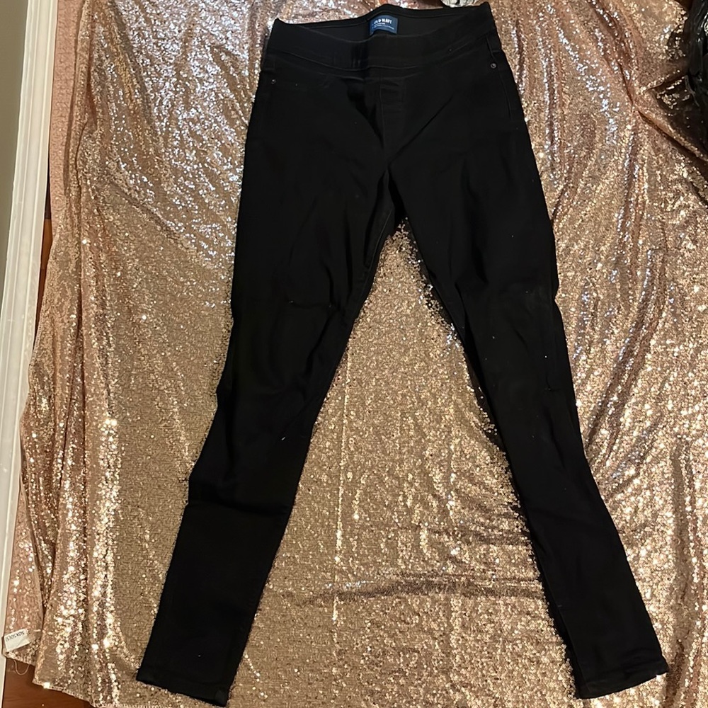 Black stretchy pants